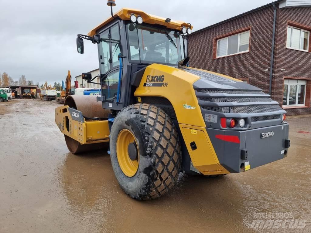 XCMG XS 135 Single drum rollers