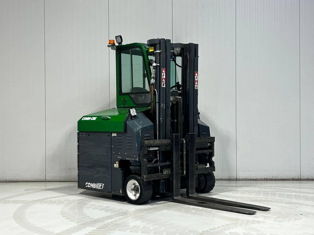 Combilift CBE2500 4-way reach truck