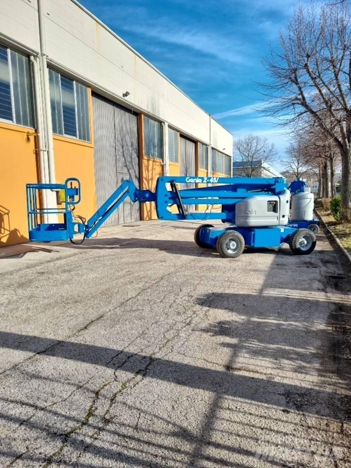 Genie Z45/25DCJ Articulated boom lifts