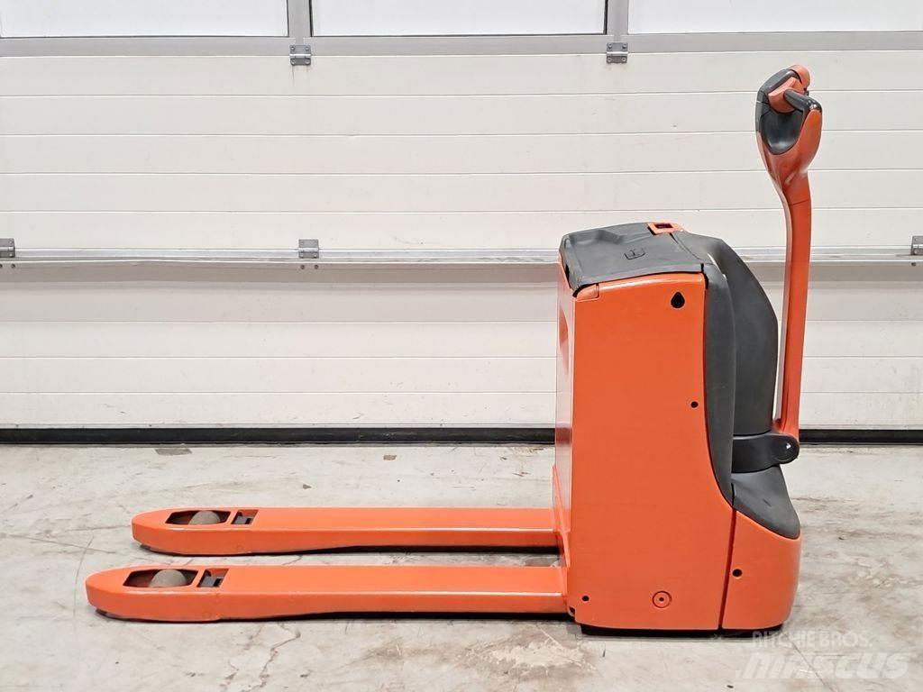 Linde T16 Low lifter