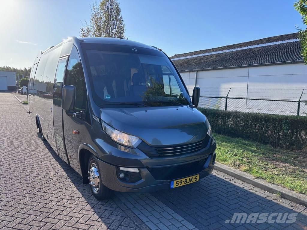 Iveco UNVI Compa Coach
