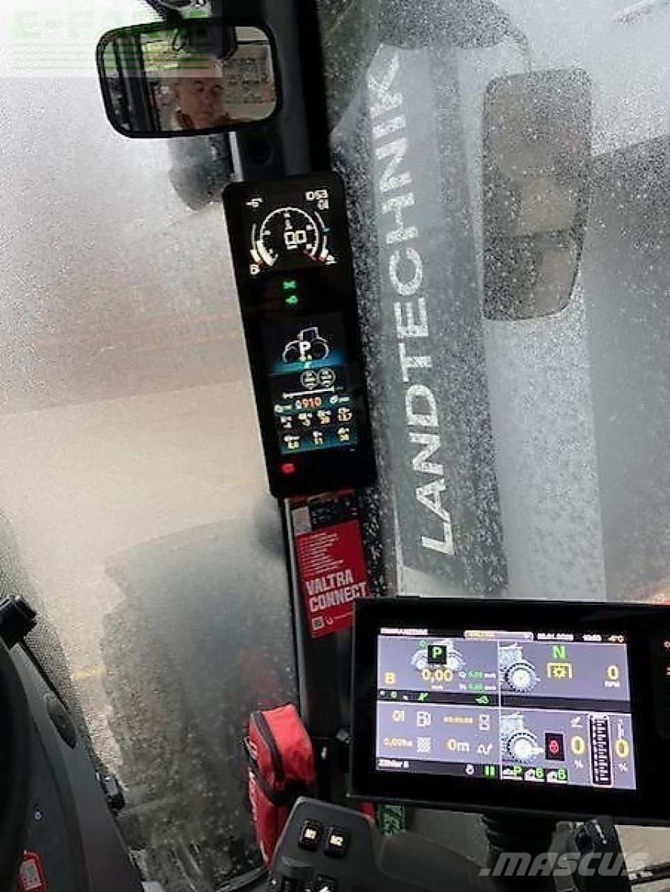 Valtra q305 Tractors