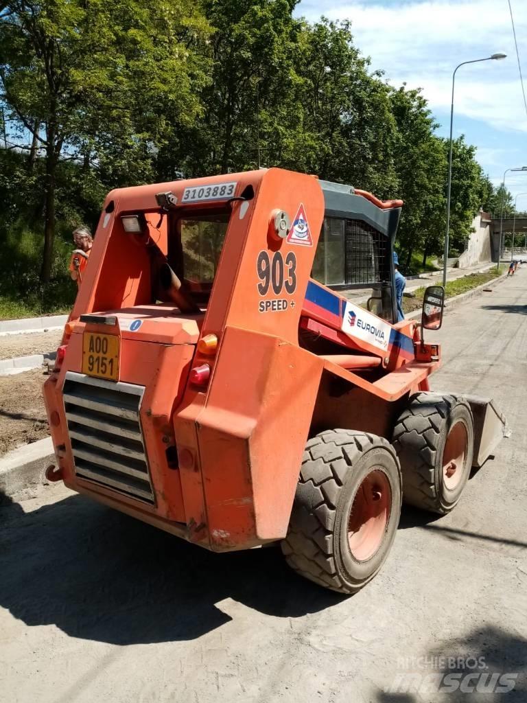 Locust L 903 SPEED Skid steer loaders