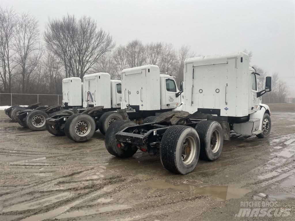 Peterbilt 579 Prime Movers