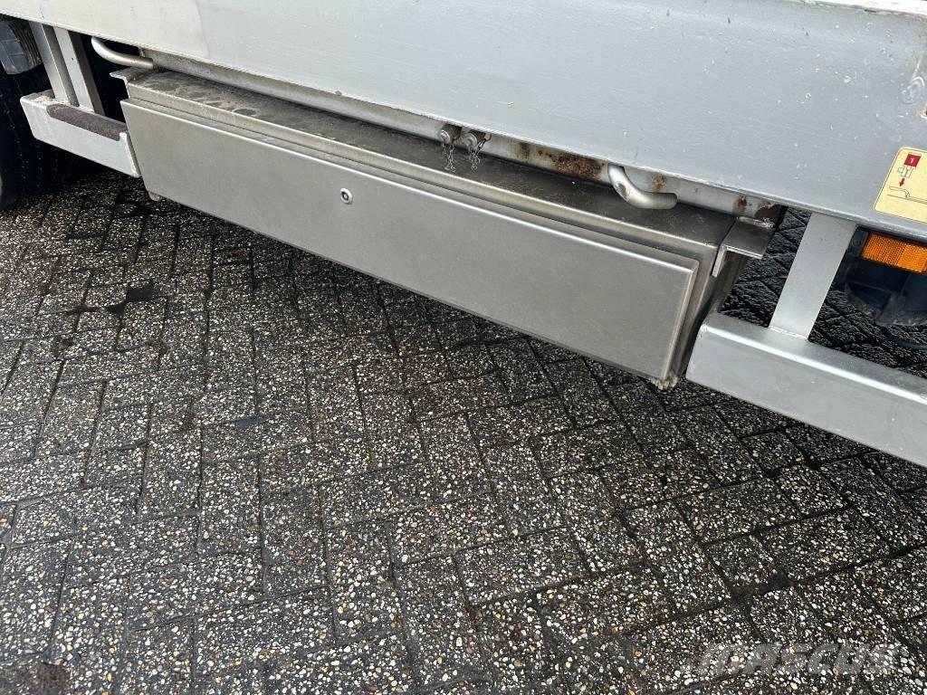 Nooteboom MCO 48 Low loader-semi-trailers