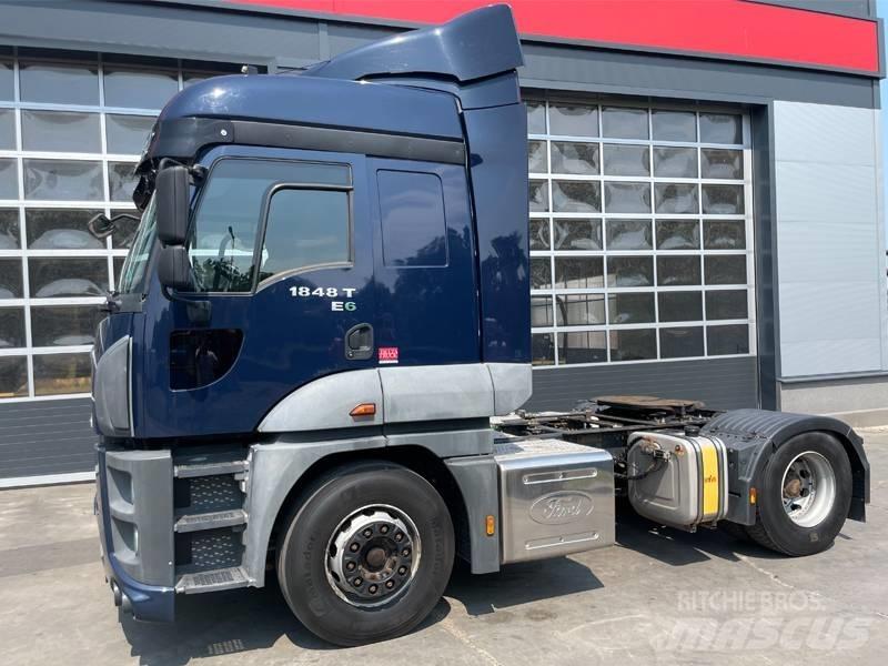 Ford 1848 T Demountable trucks