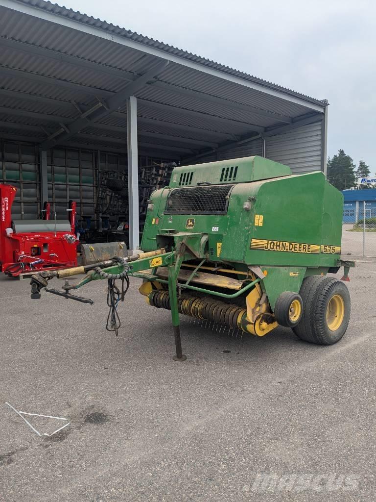 John Deere 575 Round balers
