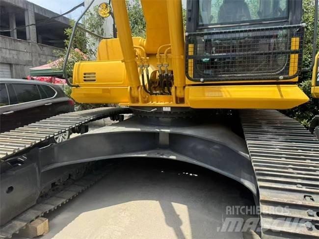 Komatsu PC 220-8 Crawler excavators