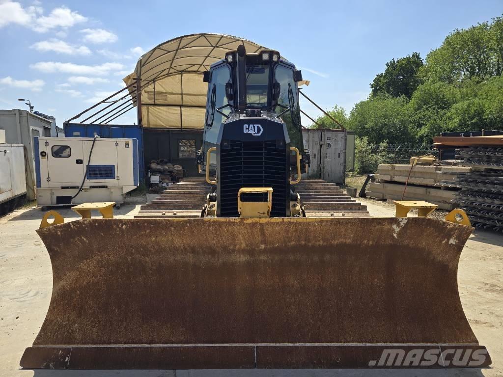CAT D 3 LGP Crawler dozers
