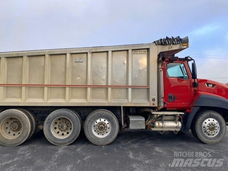 CAT CT 660 Tipper trucks