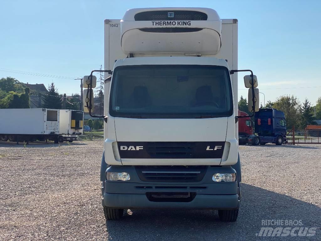 DAF LF55.220 Temperature controlled trucks