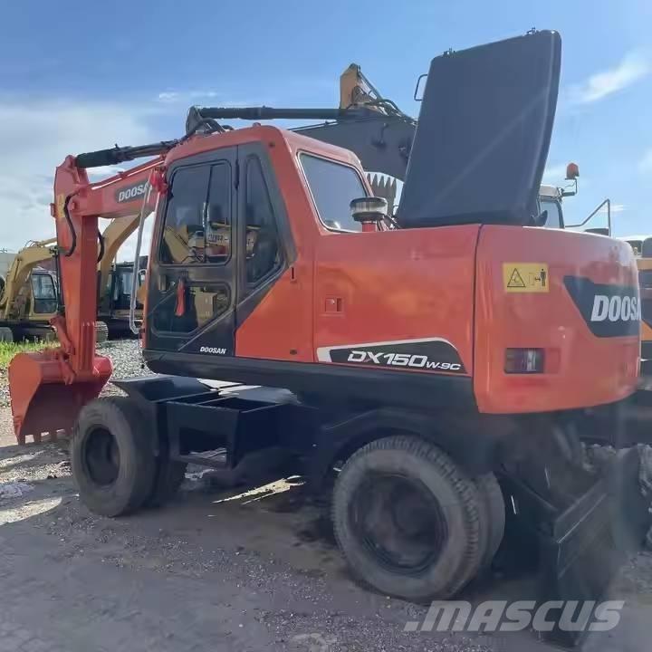 Doosan DX150W Wheeled excavators