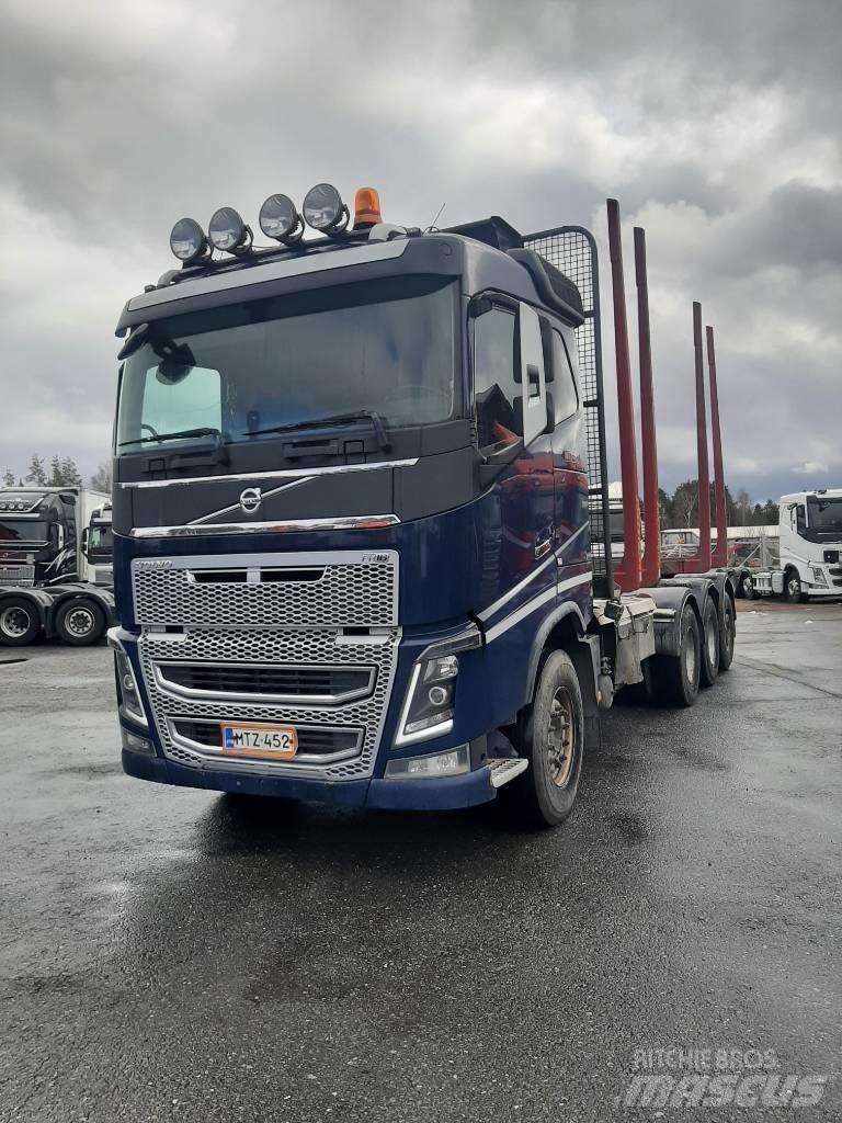 Volvo FH 16 Timber trucks