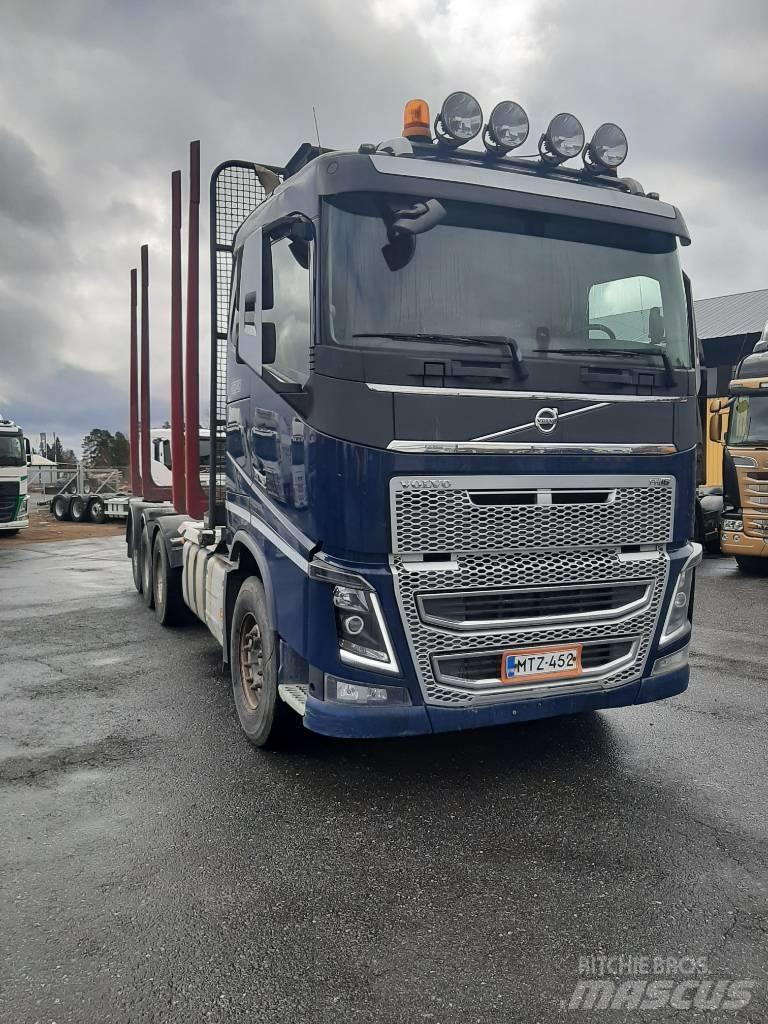 Volvo FH 16 Timber trucks