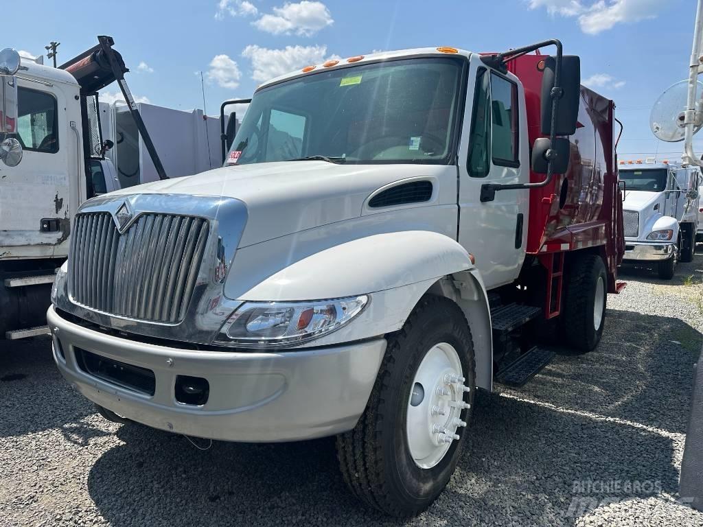 International 4300 Waste trucks