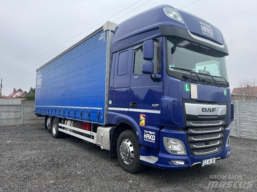 DAF Xf 106 FAR Curtain sider trucks