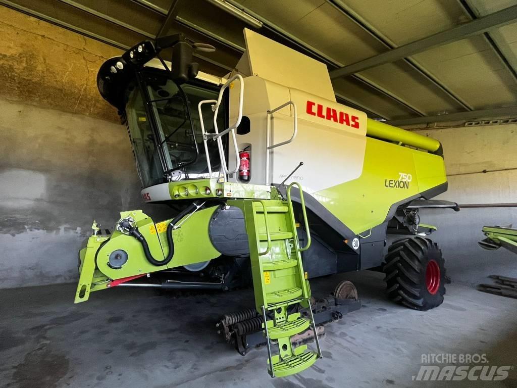 CLAAS LEXION 750 ACR Combine harvesters