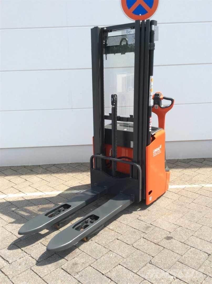 Linde L12I Pedestrian stacker