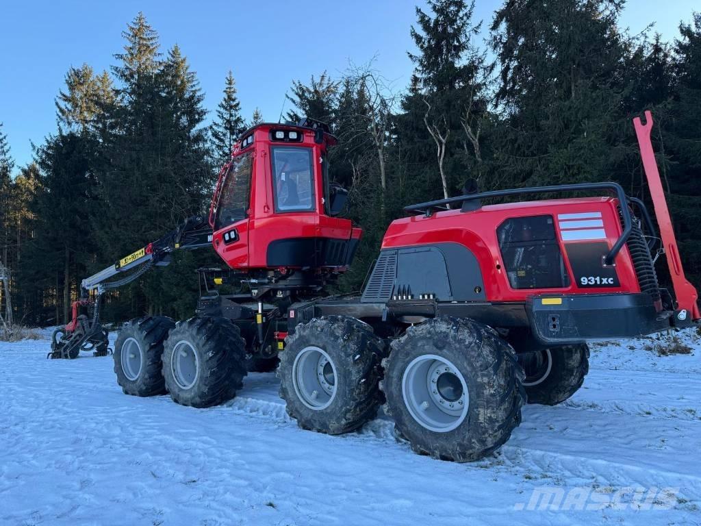Komatsu 931 XC Harvesters