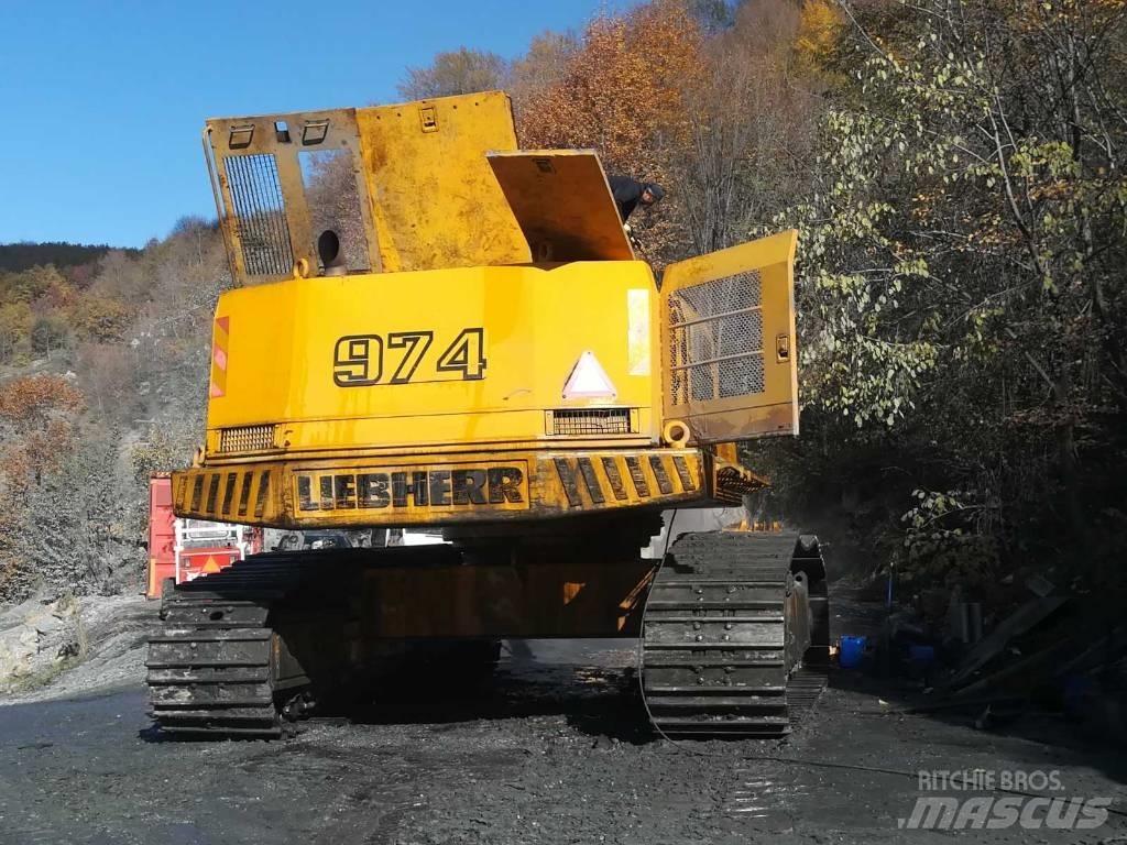 Liebherr 974 Crawler excavators