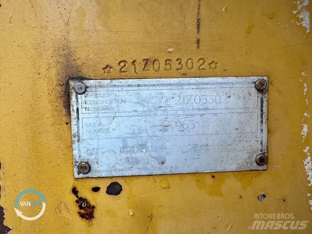 CAT 963 Crawler loaders