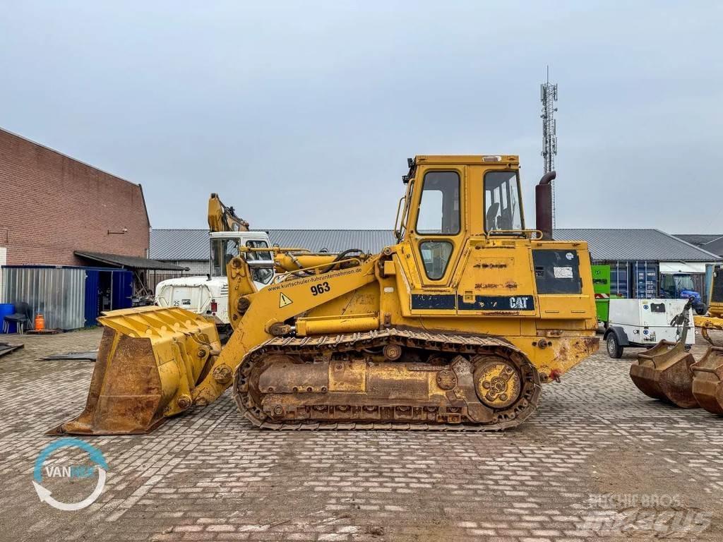 CAT 963 Crawler loaders