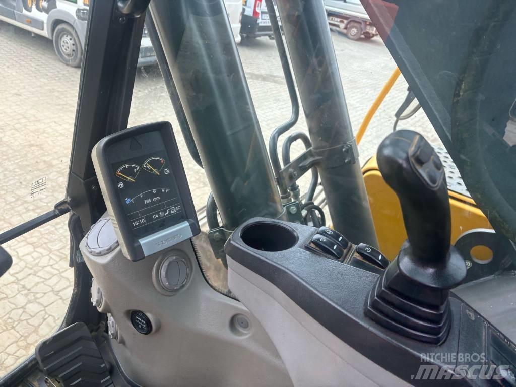 Volvo EC 220 D Crawler excavators