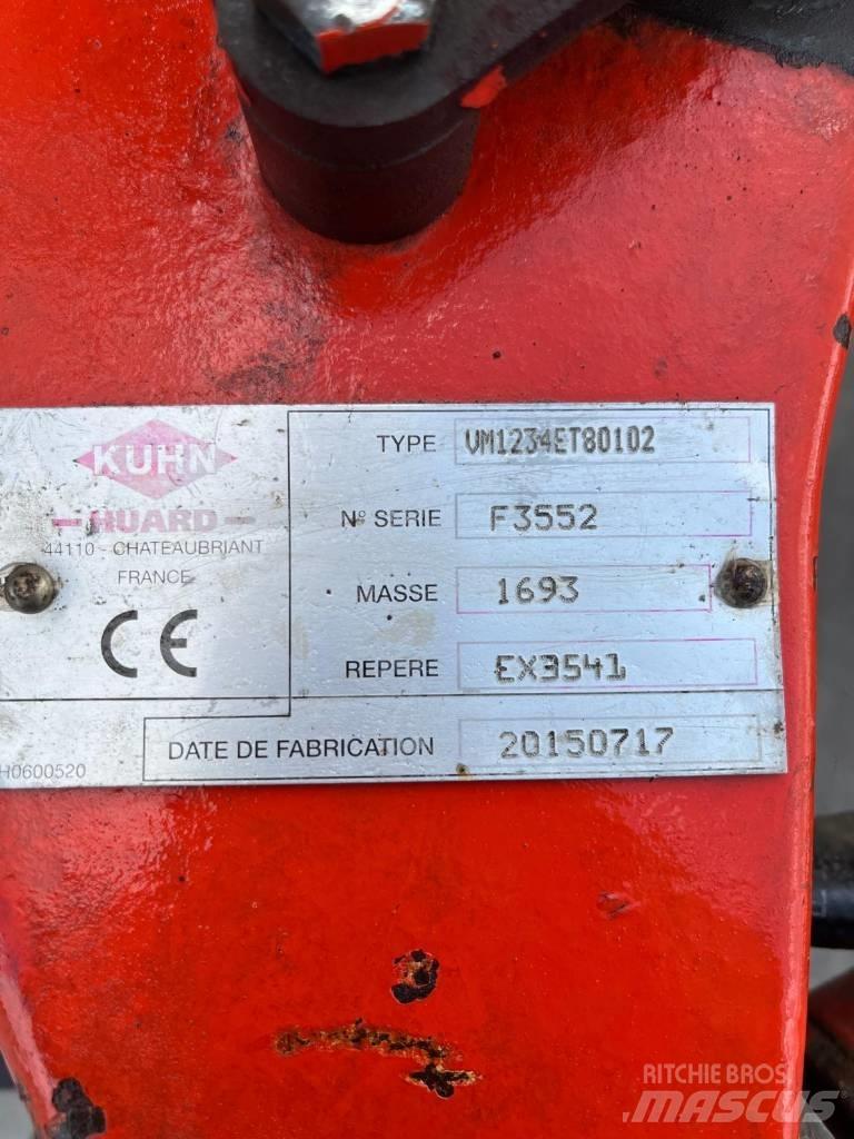 Kuhn Vari-Master 123 Reversible ploughs