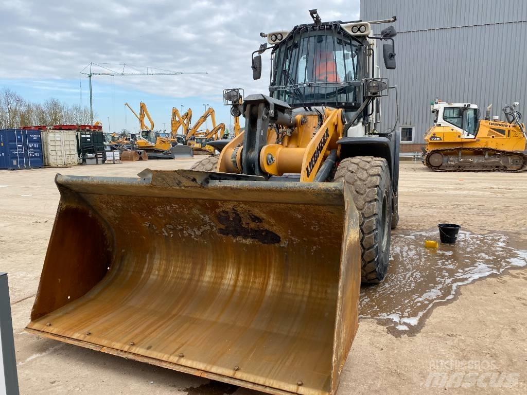 Liebherr L 526 Wheel loaders