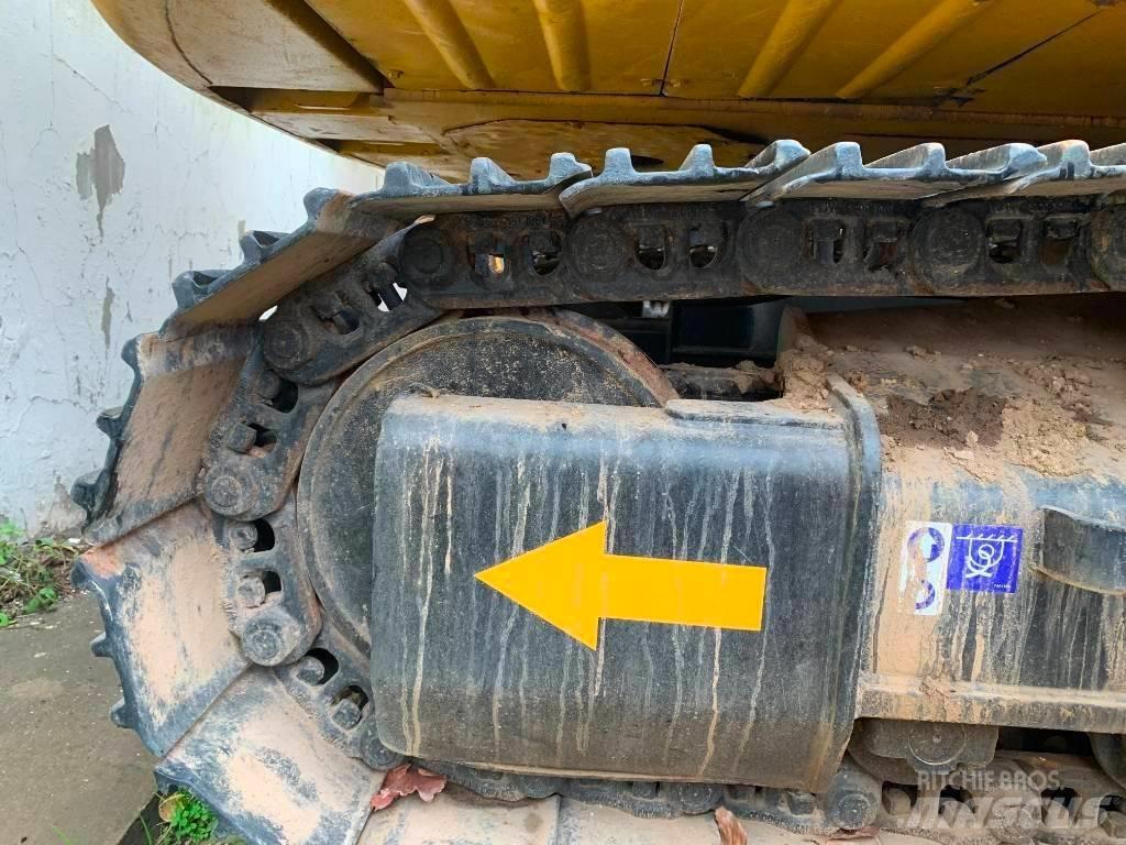CAT 323 D L Crawler excavators