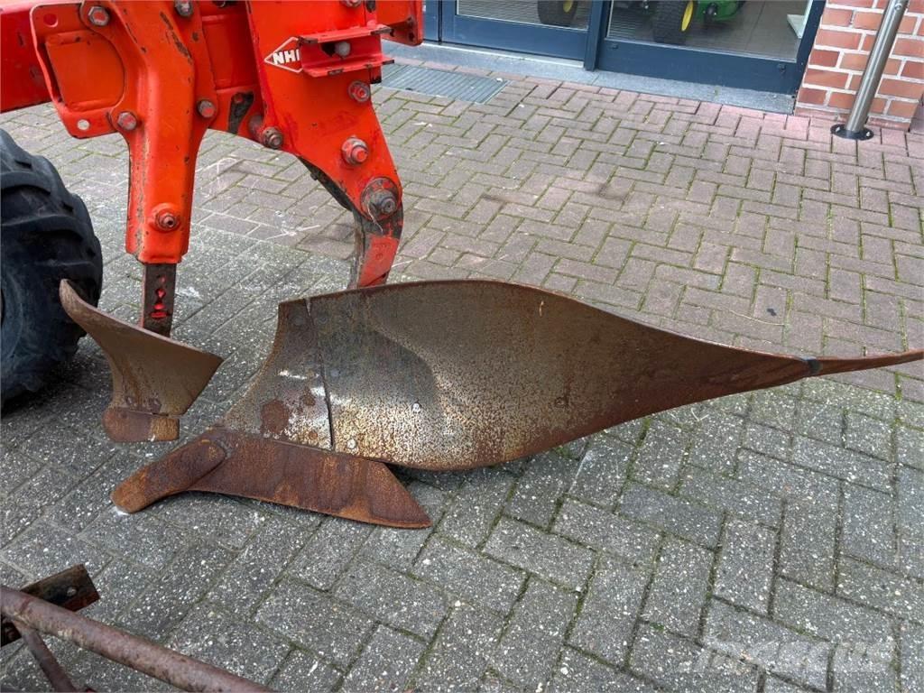 Kuhn VM 1525T Plows