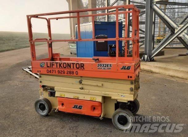 JLG 2032 ES Scissor lifts