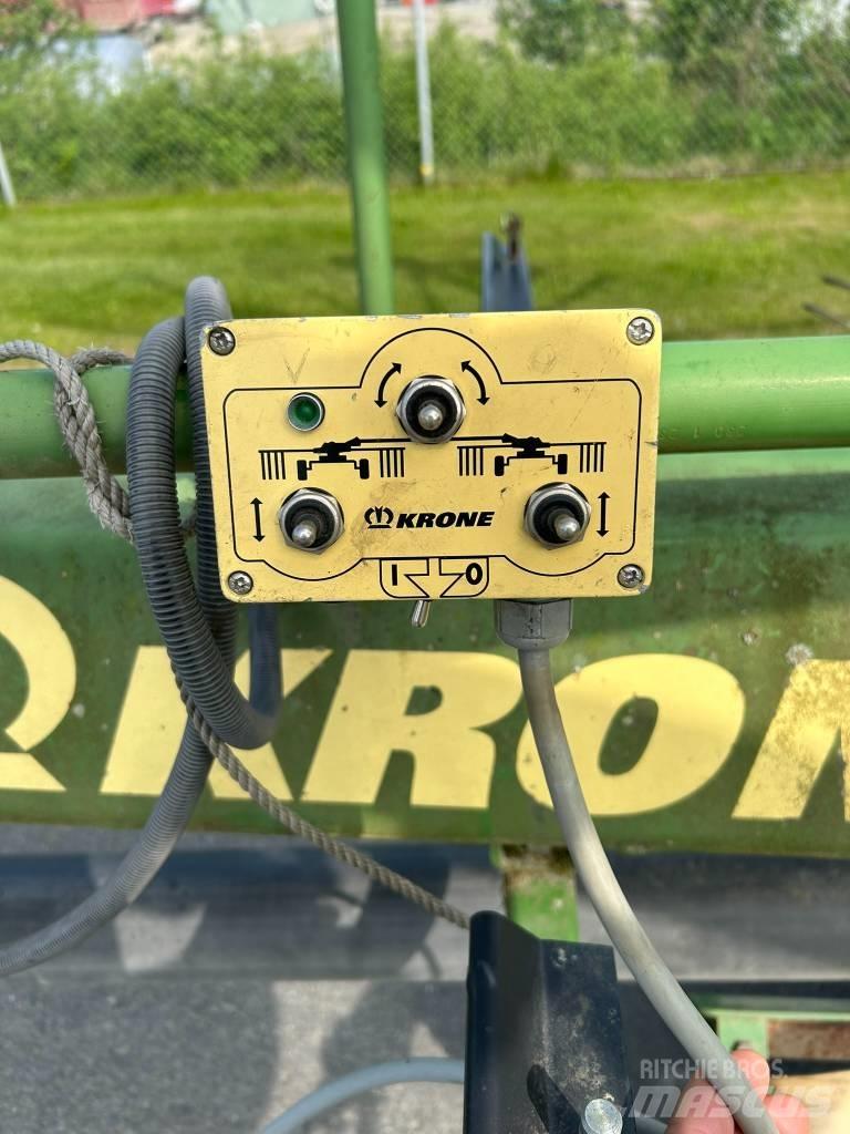 Krone Swadro 900 Windrowers
