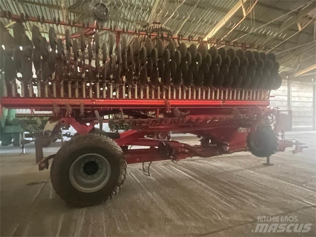 Kverneland DG 1200 Drills