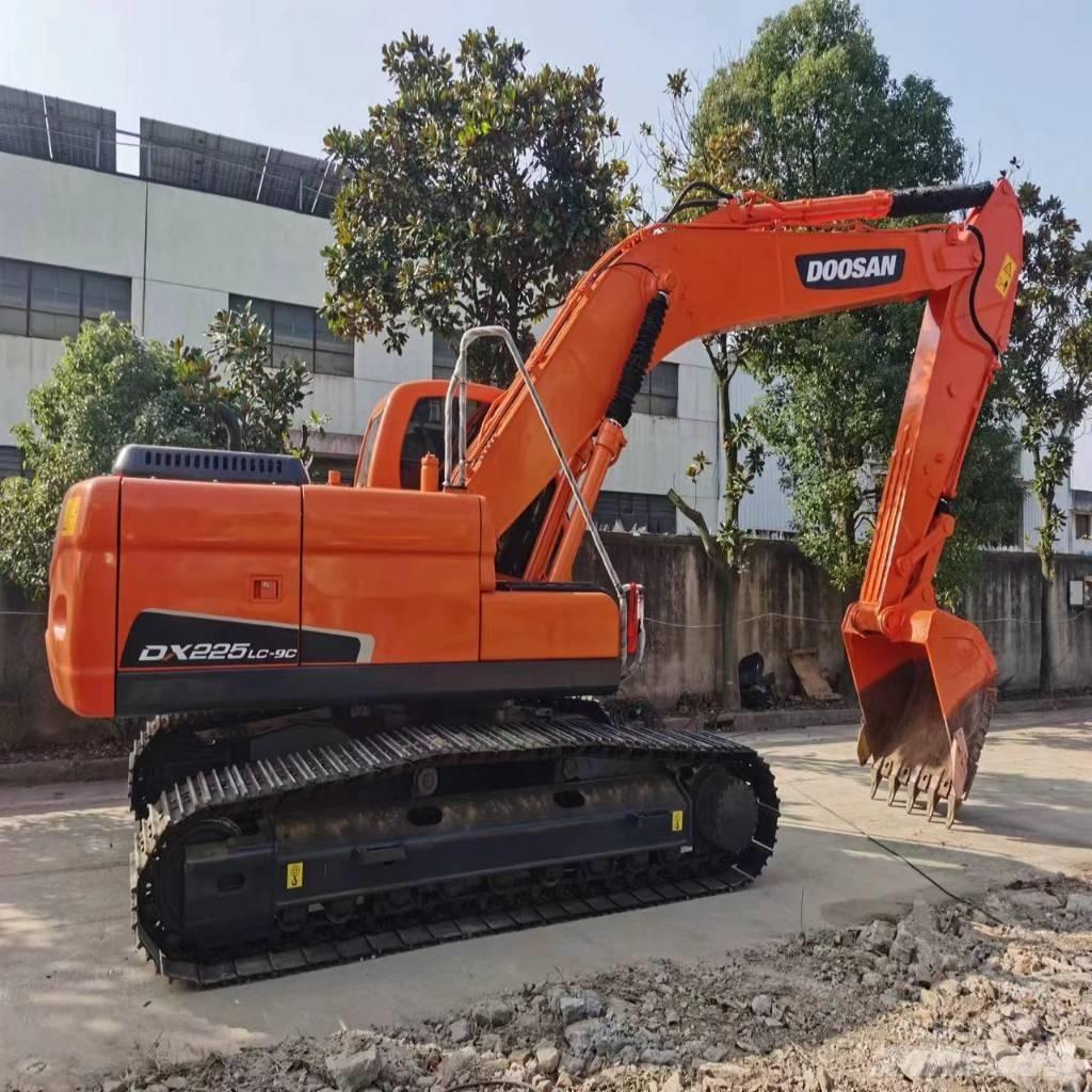 Doosan DX225LC-9C Crawler excavators