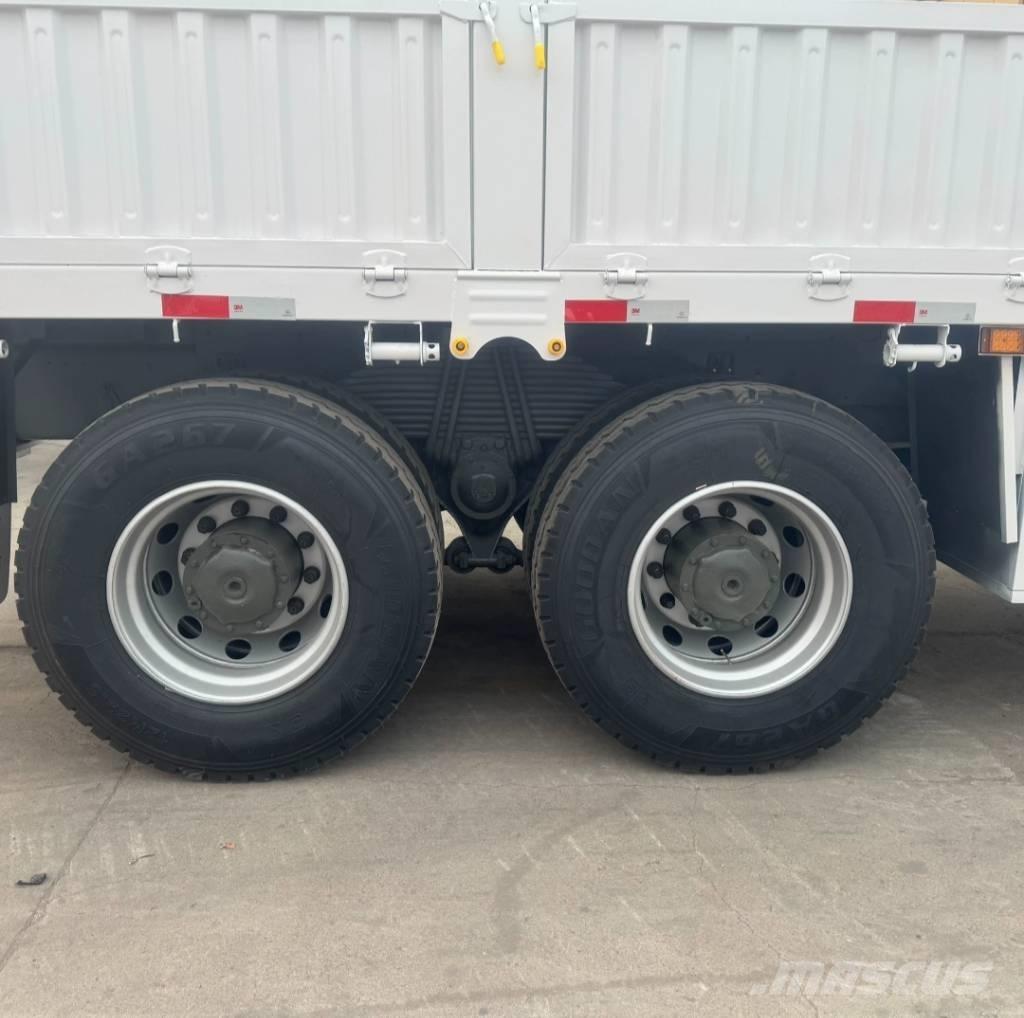 Howo 371 Flatbed / Dropside trucks