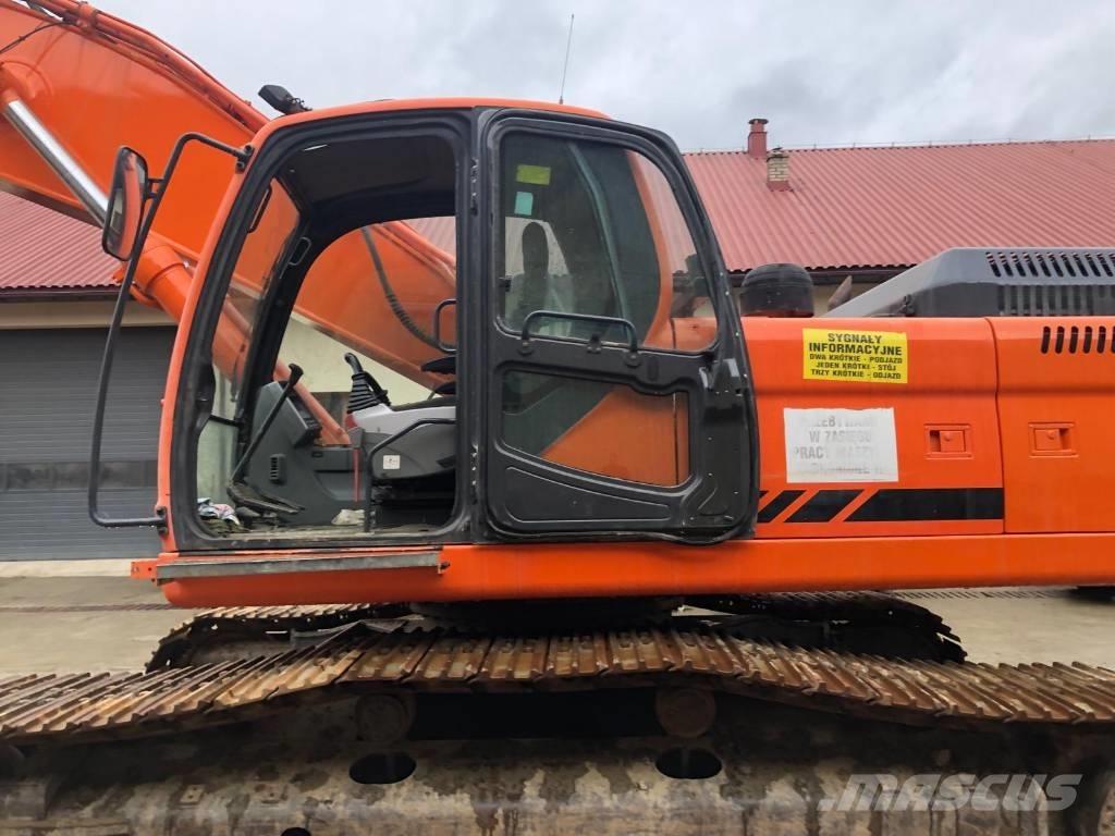 Doosan DX 420 LC Crawler excavators