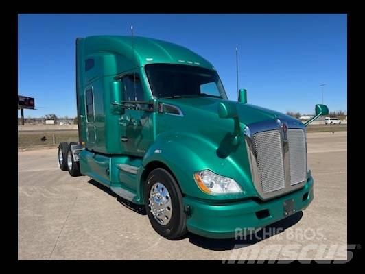 Kenworth T 680 Prime Movers