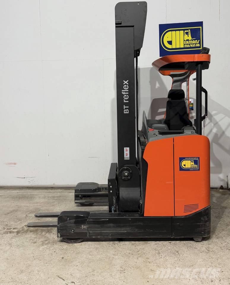 BT truck RRE 200HE Reach truck