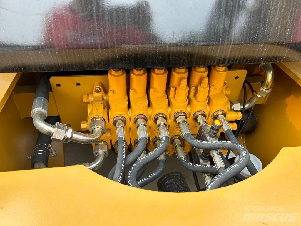 CAT 420 F Backhoe