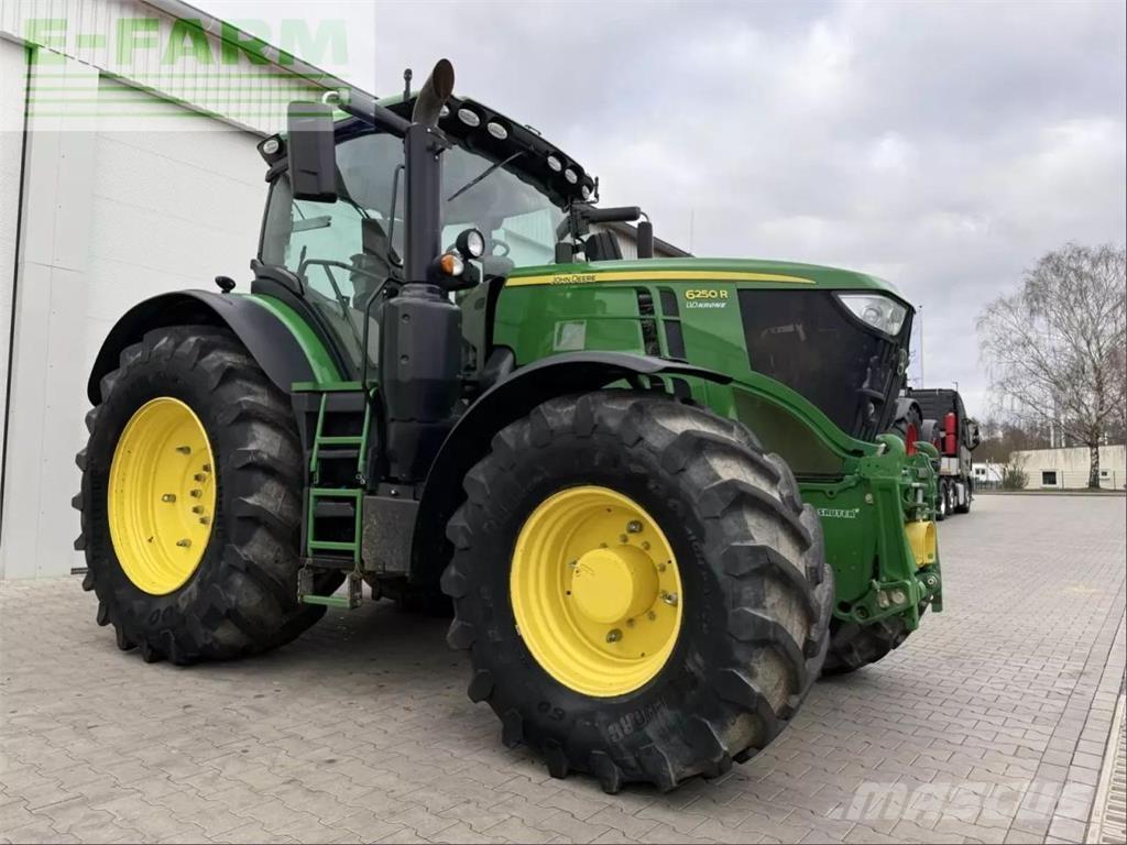 John Deere 6250 r Tractors