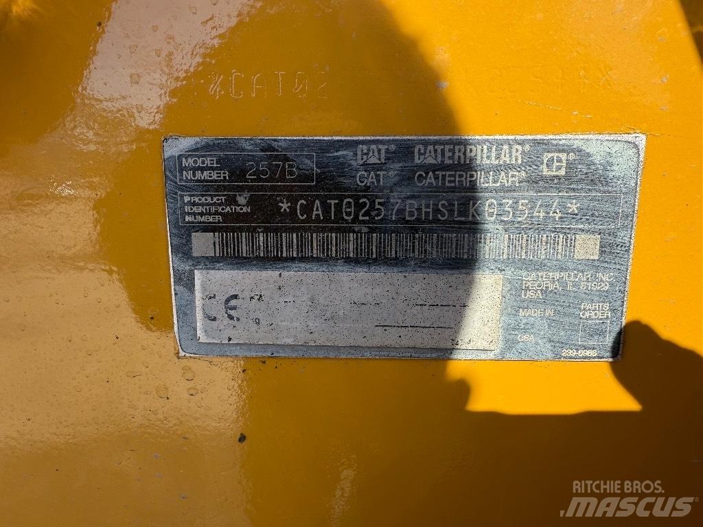 CAT 257 B Crawler loaders