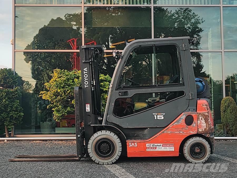 Toyota 02-8FGF15 LPG trucks