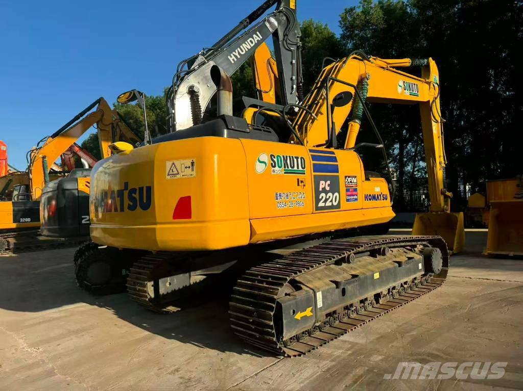 Komatsu PC 220-8 Crawler excavators