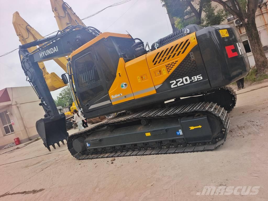 Hyundai 220LC-9S Crawler excavators