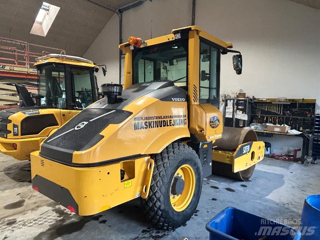 Volvo SD 75 Single drum rollers