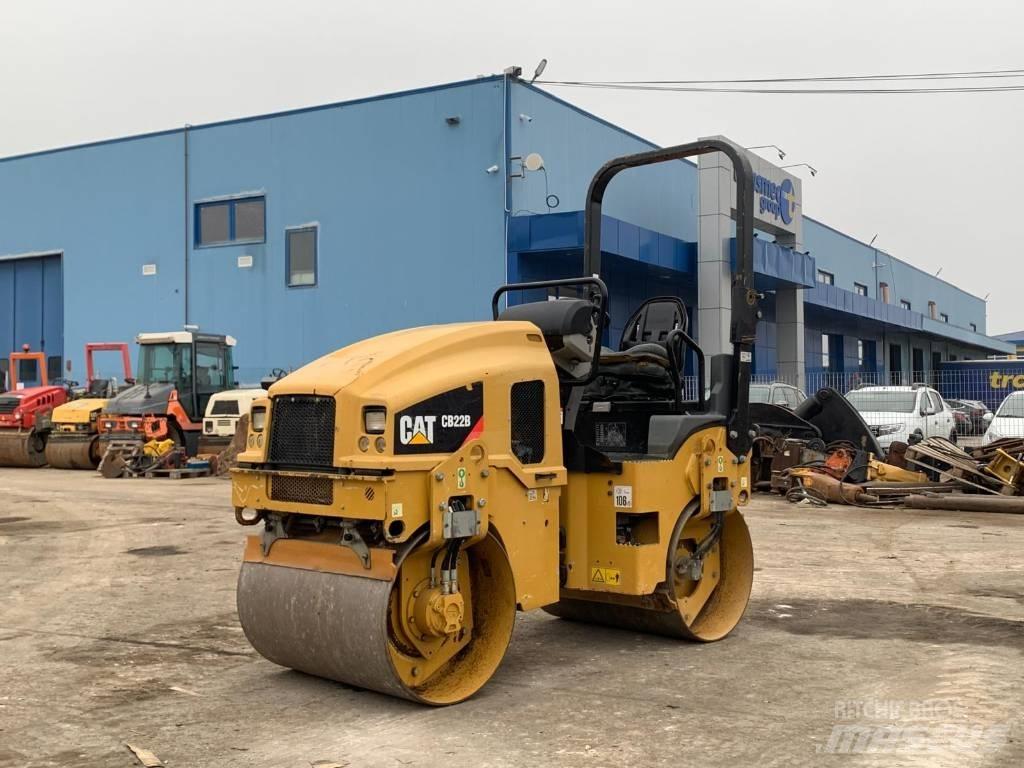CAT CB 22B Twin drum rollers
