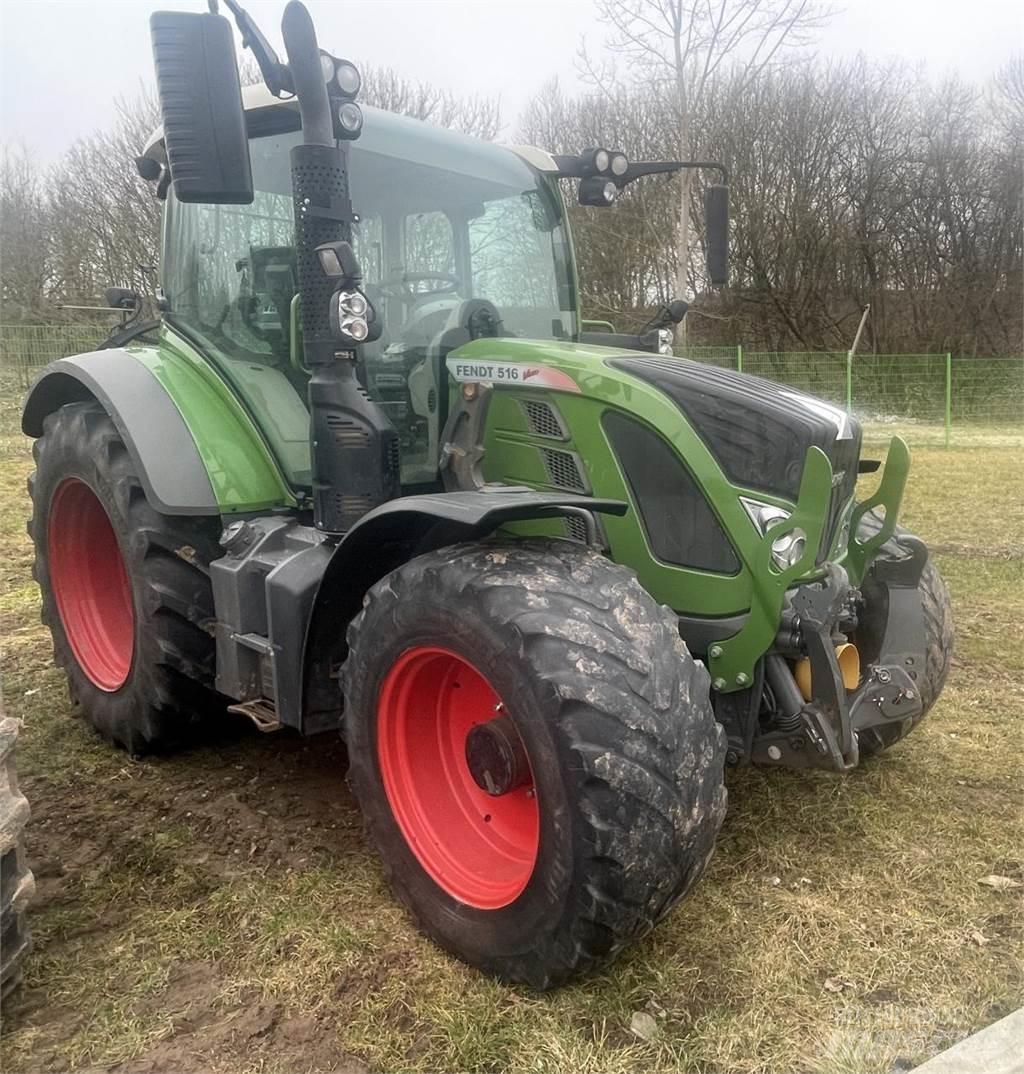 Fendt 516 Vario Tractors