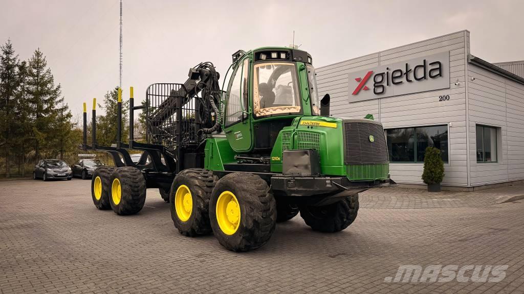 John Deere 1210 E Forwarders