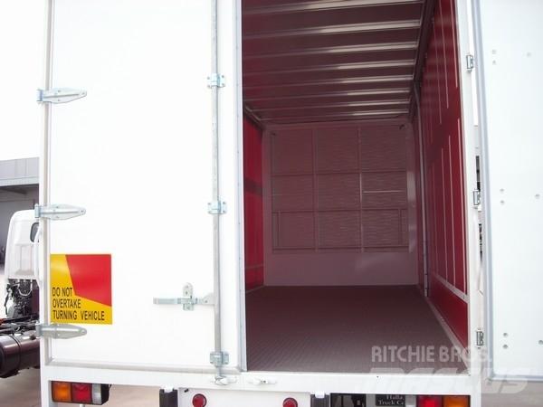 Fuso Fighter 6 Curtain sider trucks
